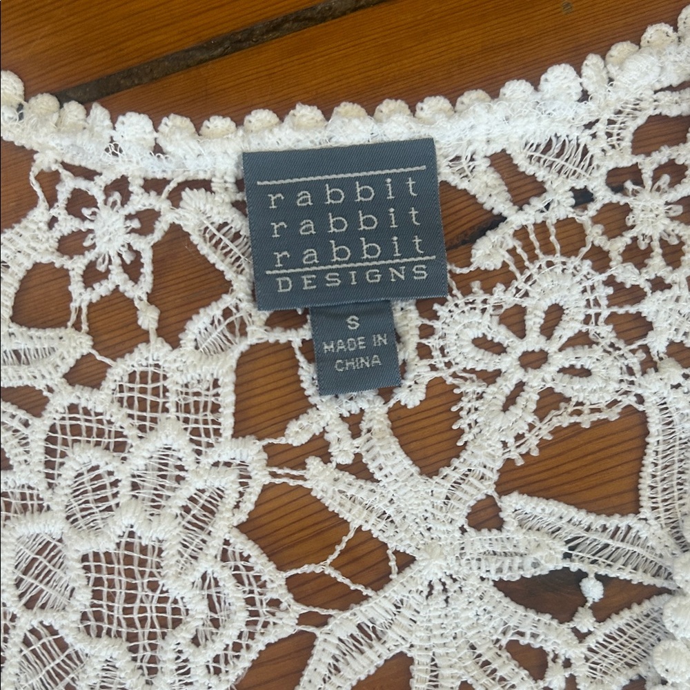 Rabbit Rabbit Rabbit White Lace Topper - Picture 2 of 3